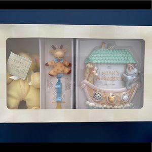 Baby Gift Set- Russ Noah’s Arc Theme.